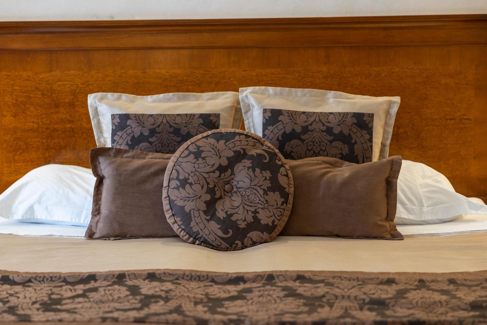 Hotel Niko Zadar Bagian luar foto