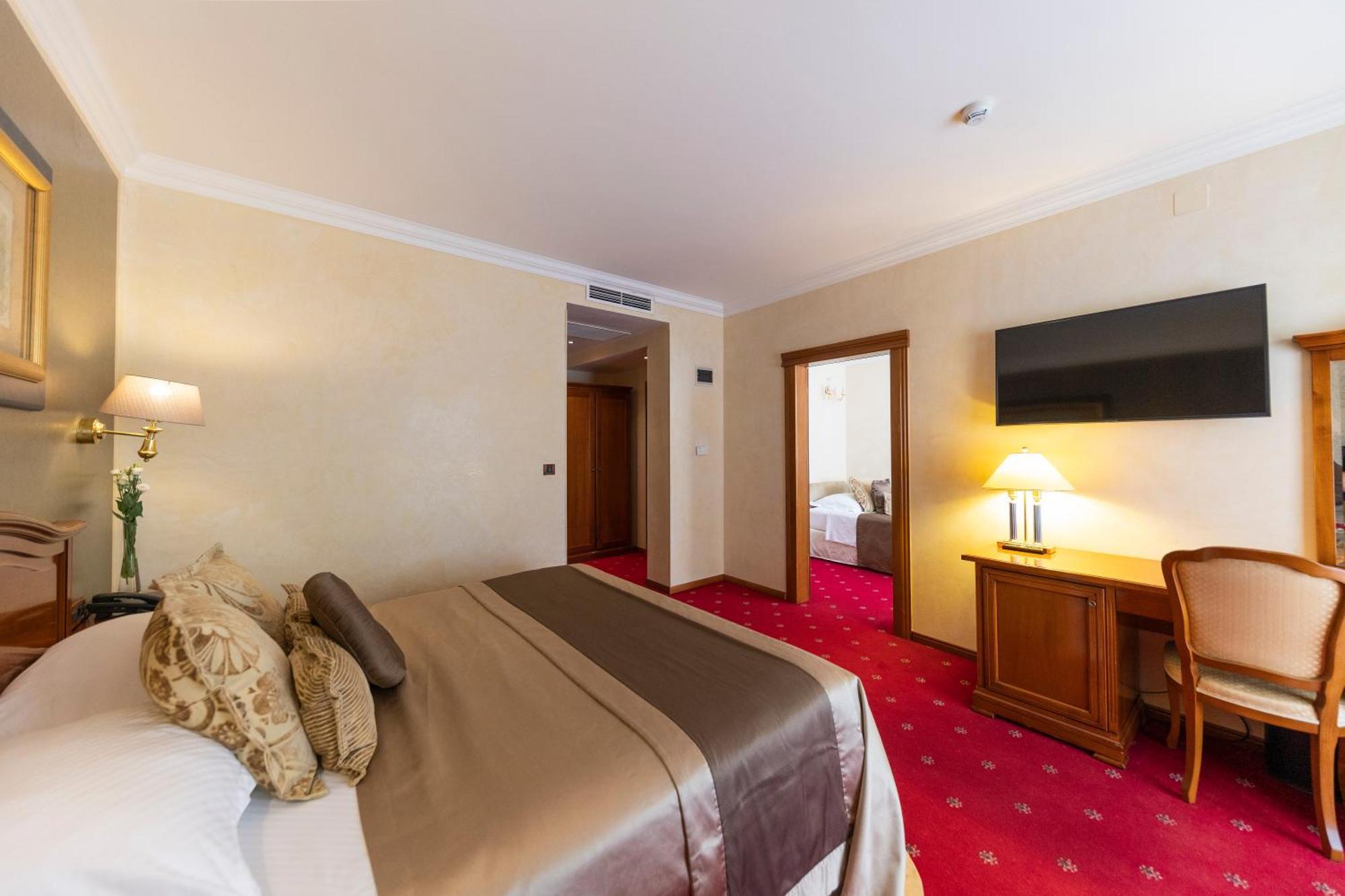 Hotel Niko Zadar Bagian luar foto