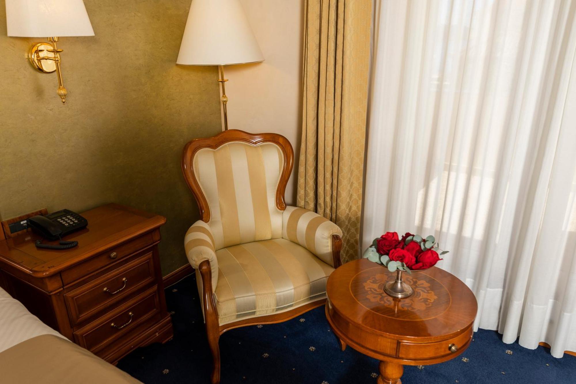 Hotel Niko Zadar Bagian luar foto
