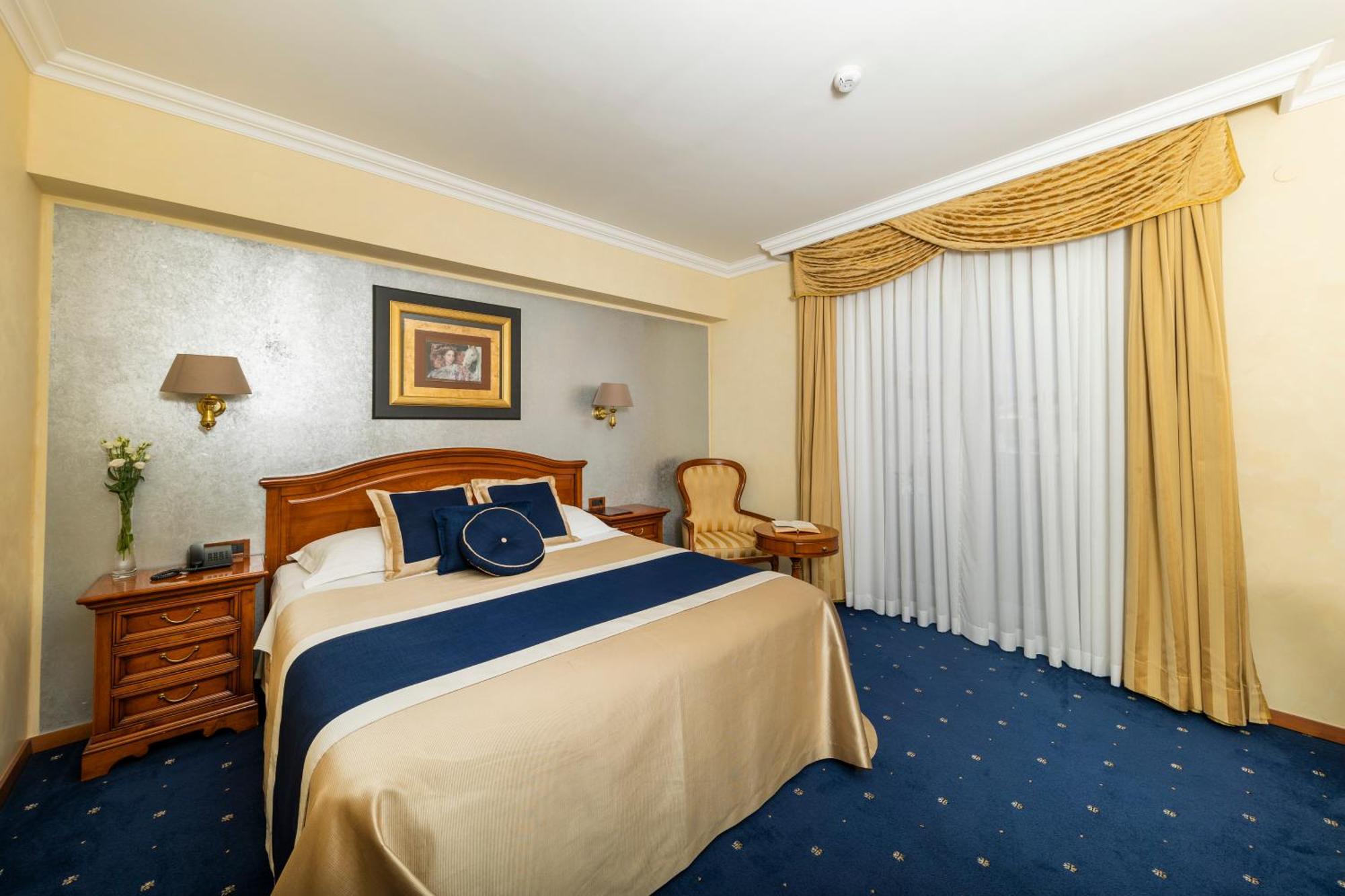 Hotel Niko Zadar Bagian luar foto